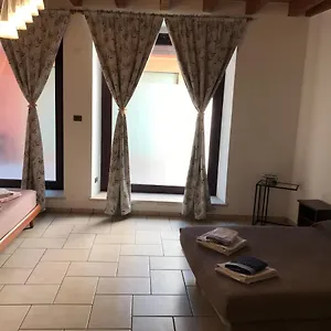  Ferienhaus Kindly Roberta Centro Storico Peschiera,lago Relax Italien