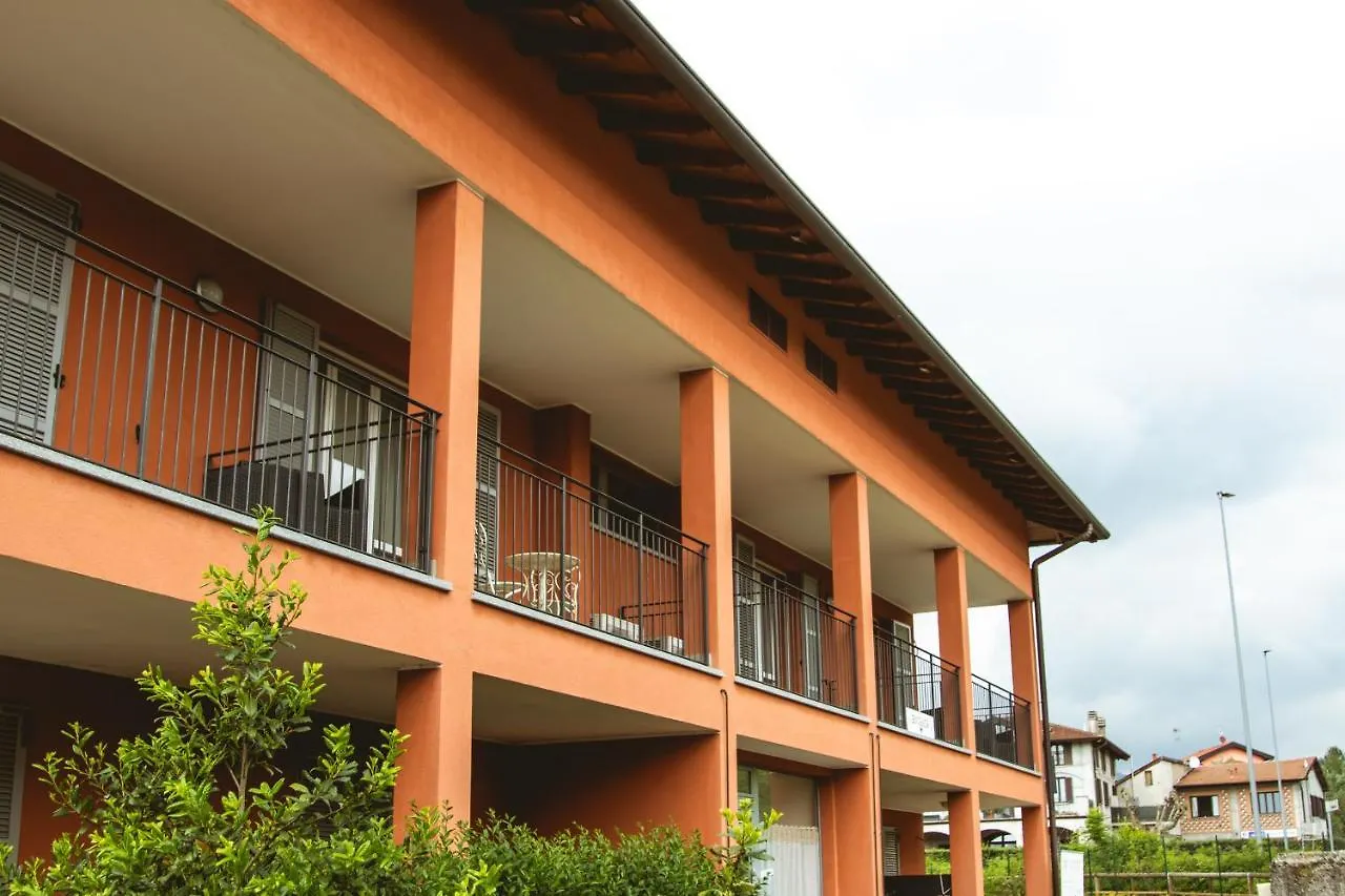 Agriturismo Familiare I Giardini Del Lago Varese 0*,  Włochy