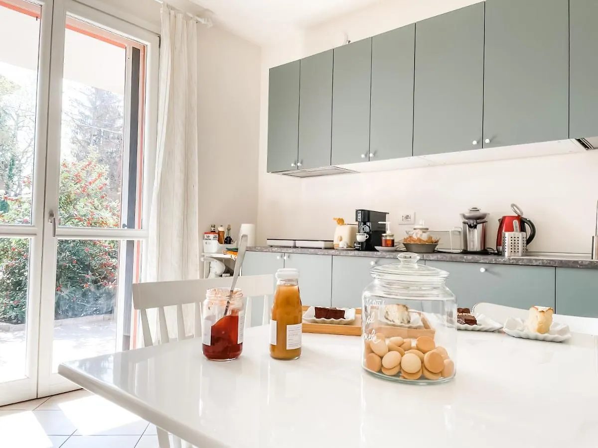 וארסה Agriturismo Familiare I Giardini Del Lago