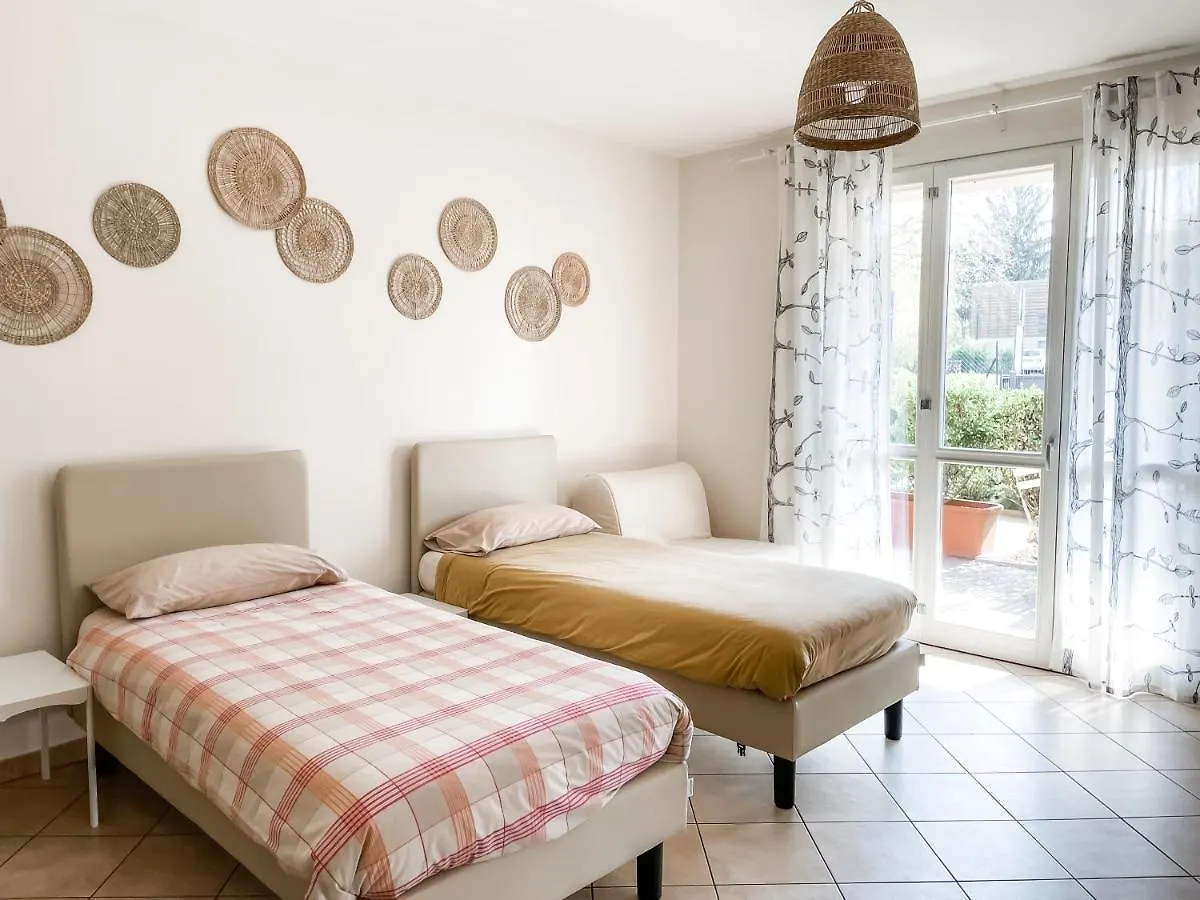 וארסה Agriturismo Familiare I Giardini Del Lago