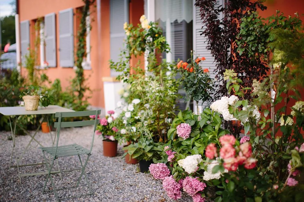 Farm stay Agriturismo Familiare I Giardini Del Lago Varese